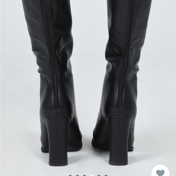 Black heeled boots - Picture 3 of 4